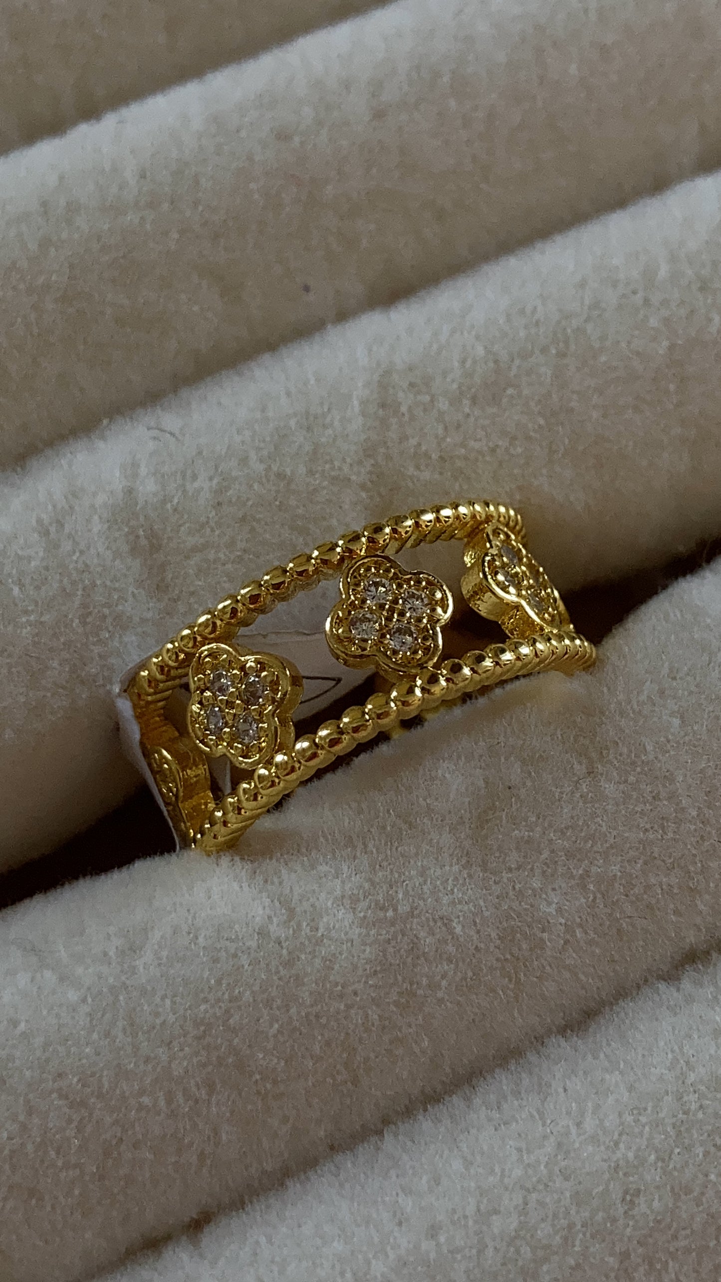 Anillo chunky trebol