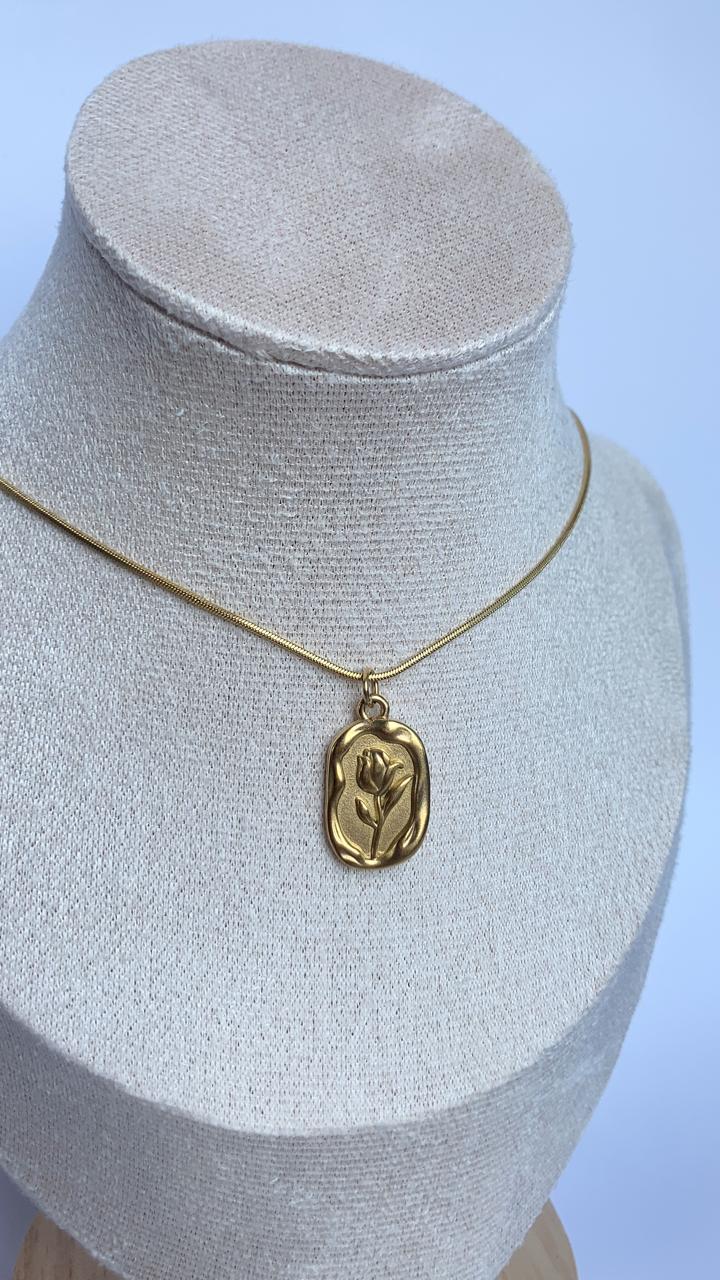 Collar tulipan dorado