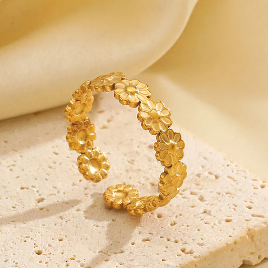 Anillo margaritas dorado