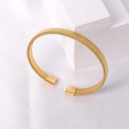 Bangle ajustable dorada