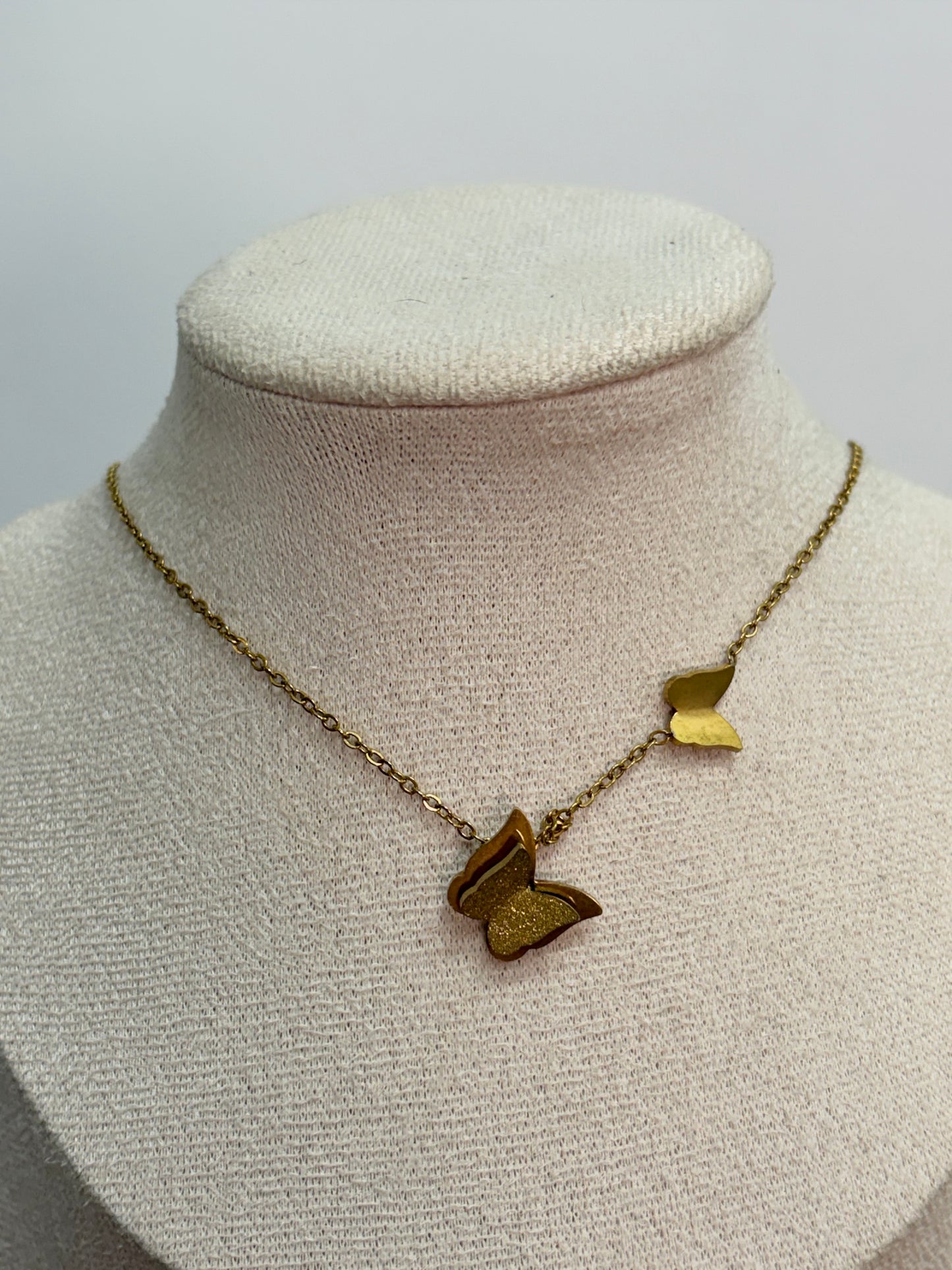 Collar mariposas