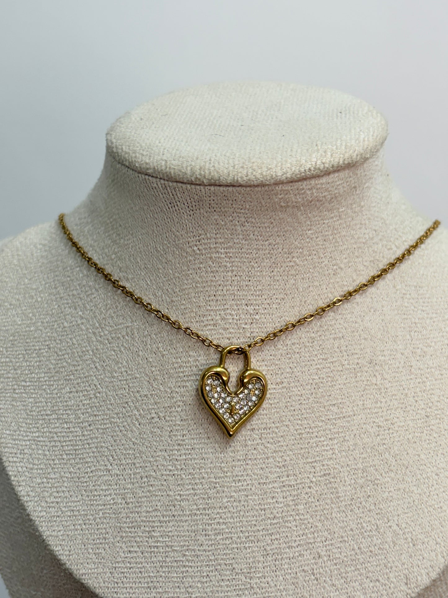 Collar corazon diamantes