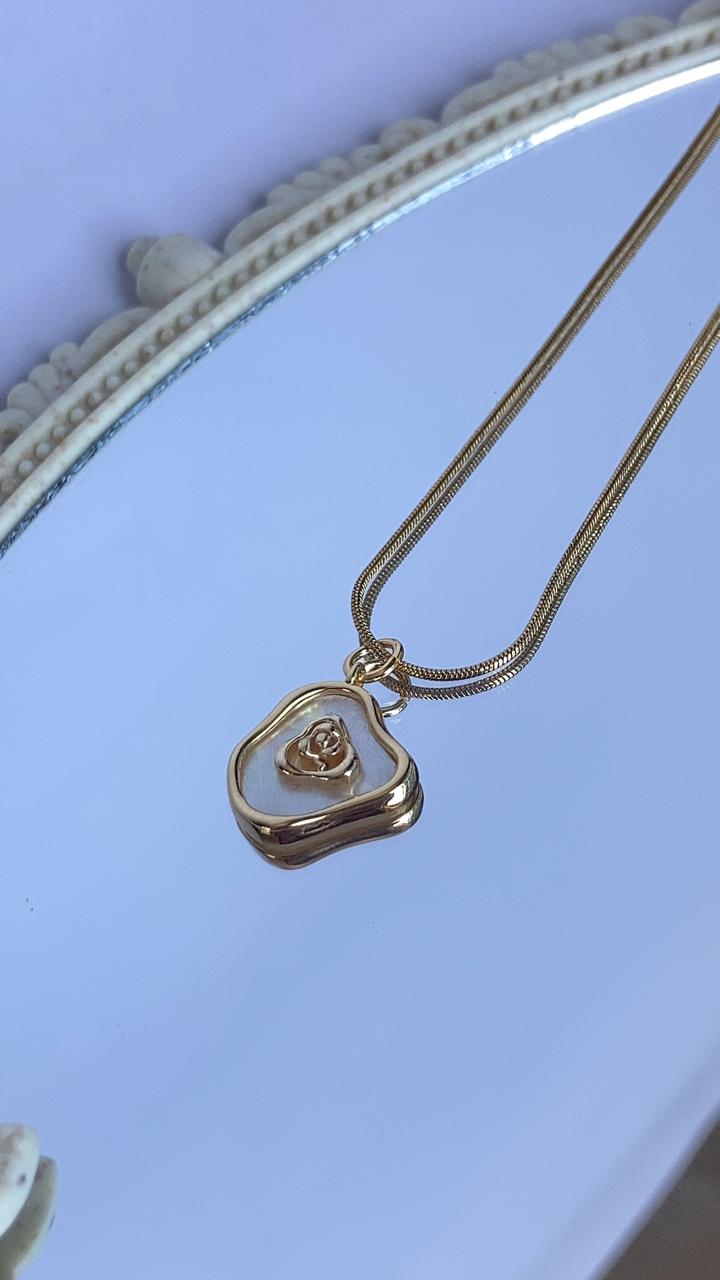 Collar flor de perla